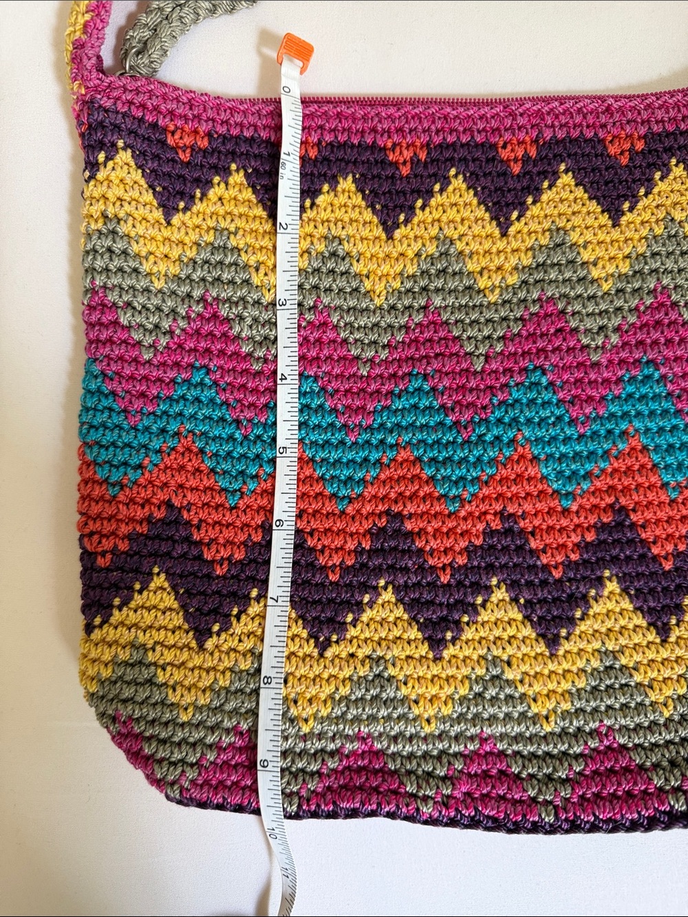 THE SAK ORIGINALS FUN MULTI-COLORED CROCHETED CHEVRON HOBO/BOHO SHOULDER BAG - Picture 6 of 7